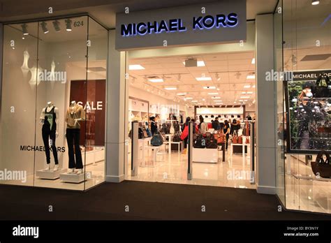 michael kors store ontario.